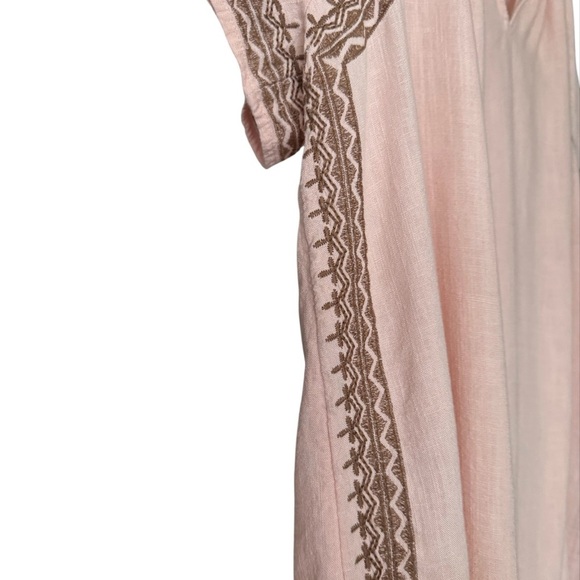 JJill NWOT Embroidered Split Neck Embroidered Top - Picture 3 of 5